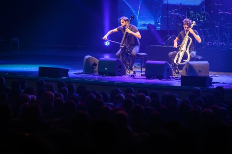 2cellos in Bucharest on december 2014