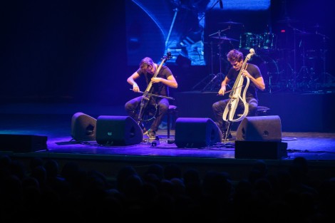 2cellos in Bucharest on december 2014