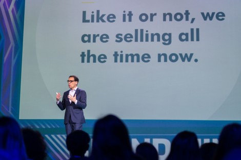 Daniel Pink in Bucharest on june 2022