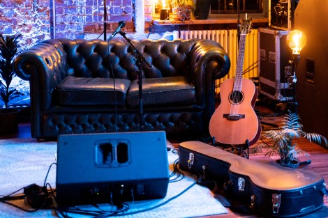 Guitar in Bucharest on february 2022