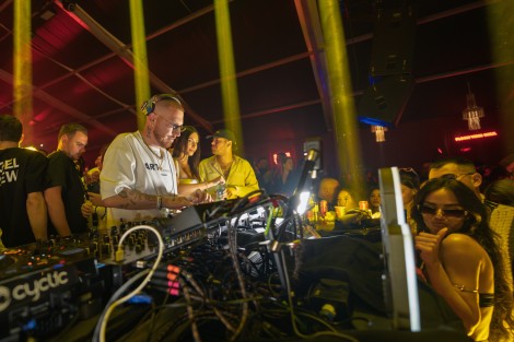 Hugel in Mamaia on may 2025