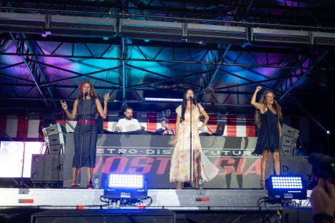 Las Ketchup in Mamaia on august 2025