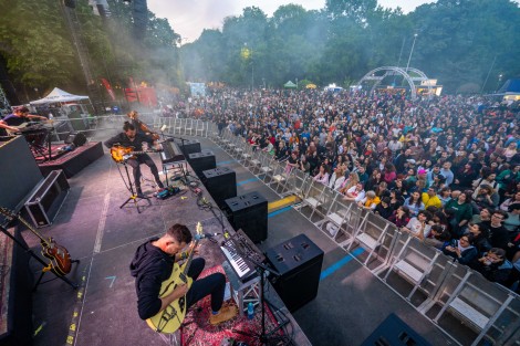 Om La Luna in Bucharest on april 2024