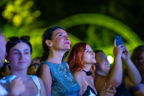 Om La Luna in Bucharest on september 2025