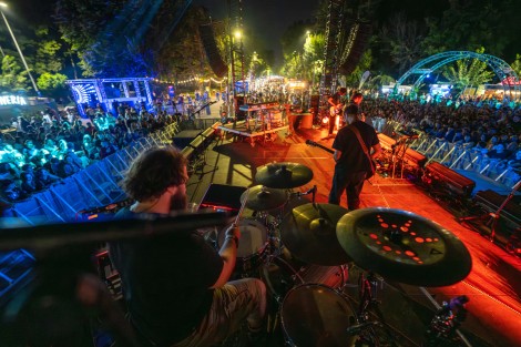 Om La Luna in Bucharest on september 2025
