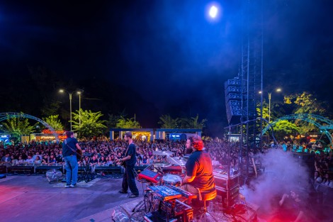 Om La Luna in Bucharest on september 2025