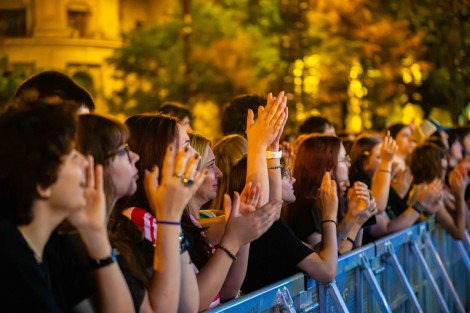 Om La Luna in Bucharest on september 2026