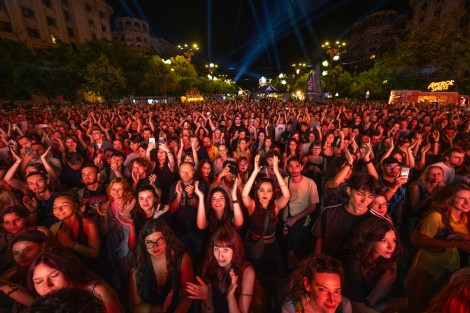 Om La Luna in Bucharest on september 2026