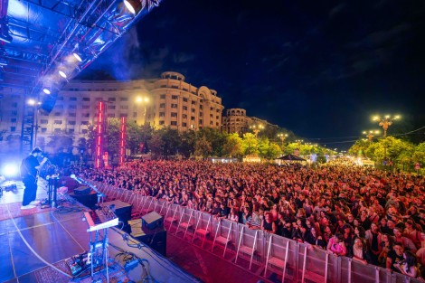 Om La Luna in Bucharest on september 2026