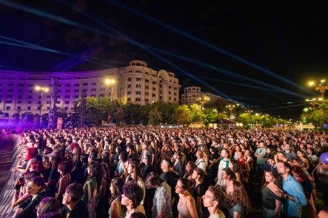 Om La Luna in Bucharest on september 2026