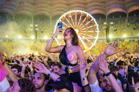 Public in Bucharest on june 2022