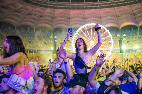 Public in Bucharest on june 2022