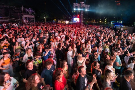 Public in Bucharest on may 2022