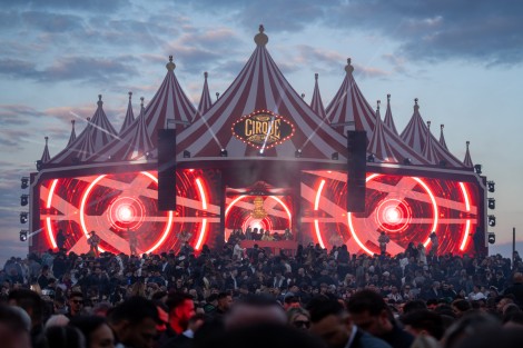 Sylvain Armand in Mamaia on may 2026