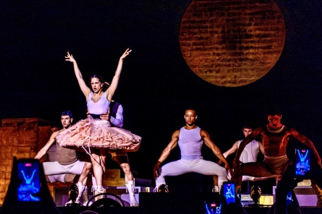 rosalia-barcelona-april-2026-6ce150c3ef