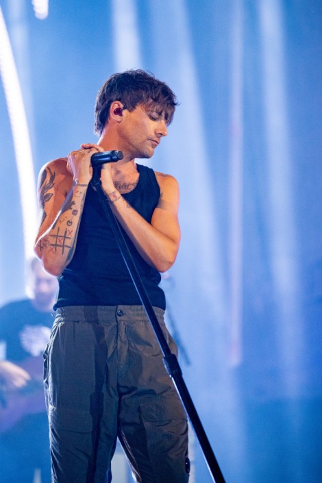 louis-tomlinson-cluj-napoca-february-2018-93256c8e40