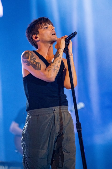 louis-tomlinson-cluj-napoca-february-2018-ff8bdabd19