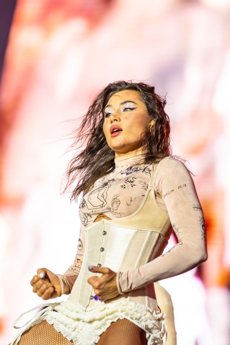 Inna in Costinesti on july 2026