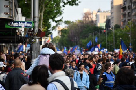 protest-bucharest-may-2025-6e073b582f