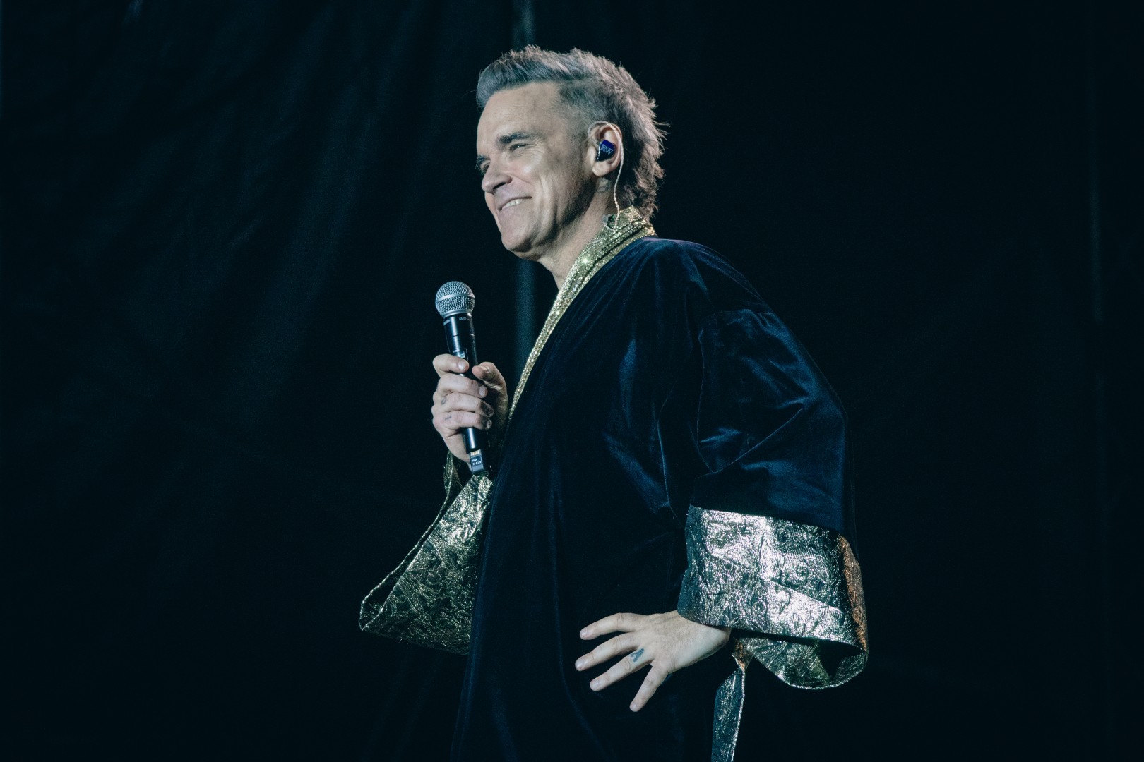 Robbie Williams in Bucharest on August 19, 2023 (de0c120c67)