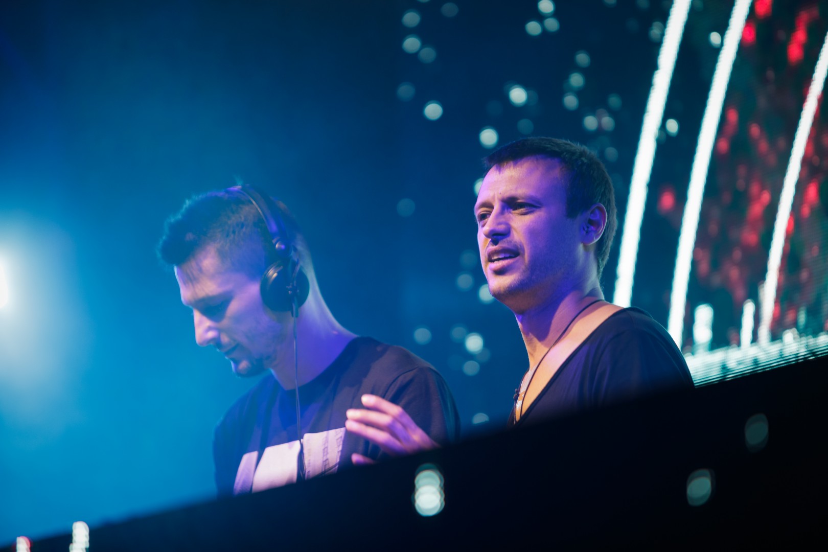 Cristi Stanciu & Marc Rayen at World Trade Plaza in Bucharest on April 27, 2018 (7a0e135386)