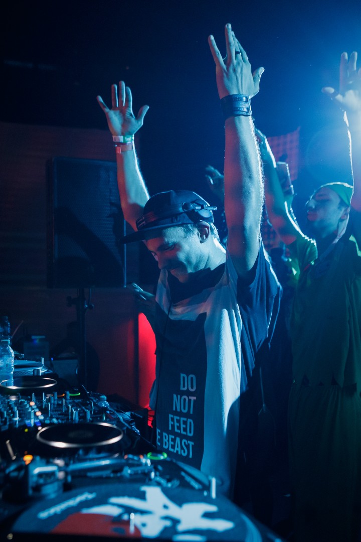 DJ SHIVER at Terra Events Hall in Bucharest on October 28, 2017 (f7cce16442)