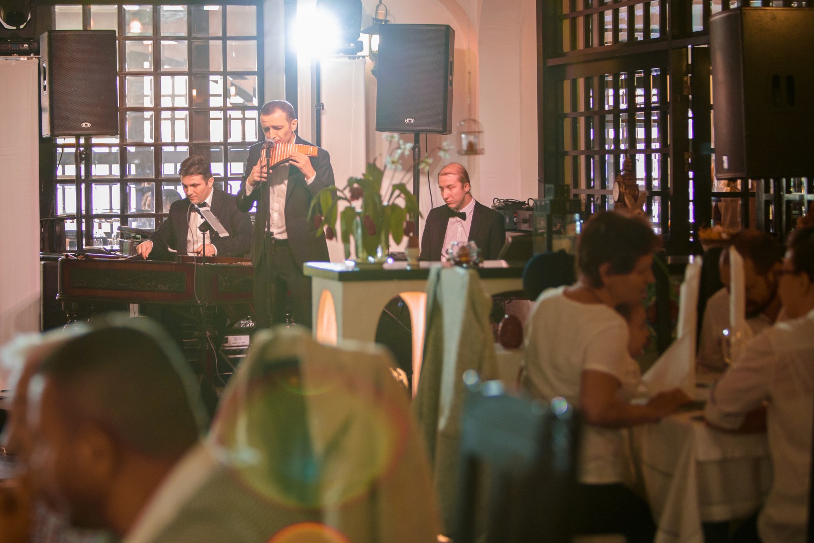 Orchestra FraÈ›ii Cazanoi at Restaurantul Vatra Neamului in Balotesti on March 31, 2018 (a0f617f66f)