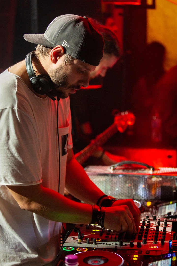 Vlad Alexandru at TÃªte-Ã -TÃªte Club Lounge in Bucharest on October 19, 2018 (f0956ad5fa)