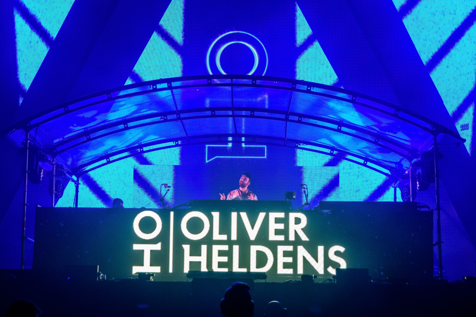 Oliver Heldens at Romaero in Bucharest on September 12, 2021 (715f72a43a)