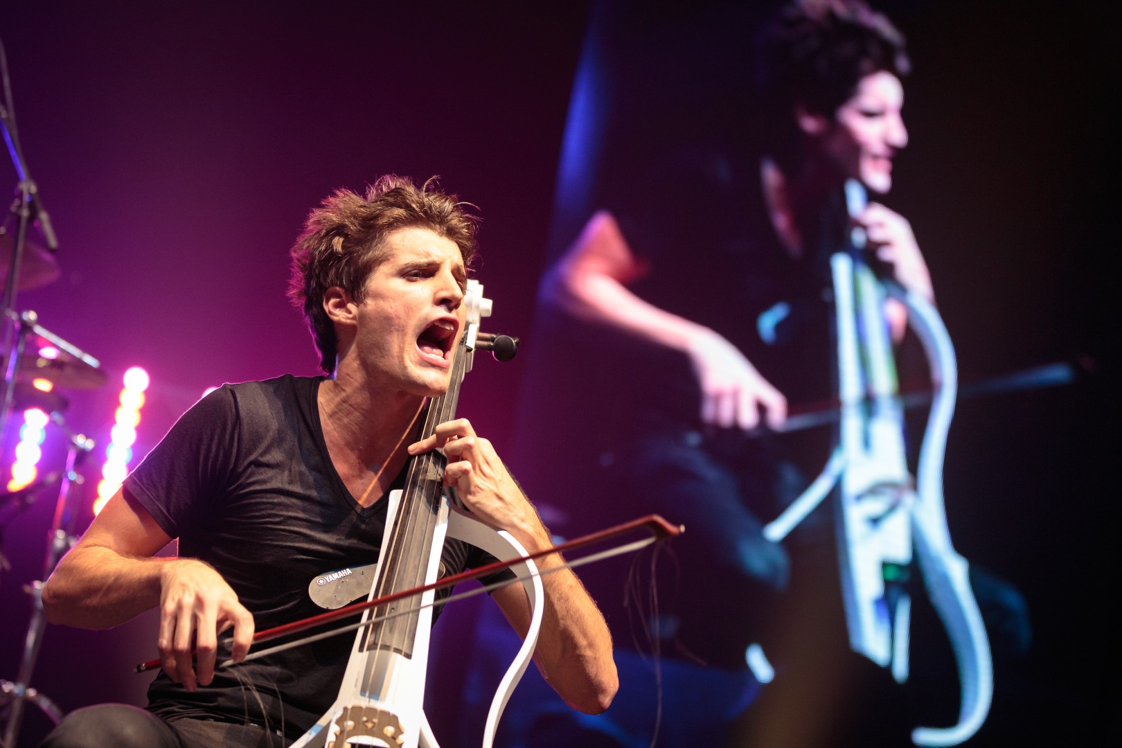 2Cellos at Sala Palatului in Bucharest on December 8, 2014 (ad0c66123b)