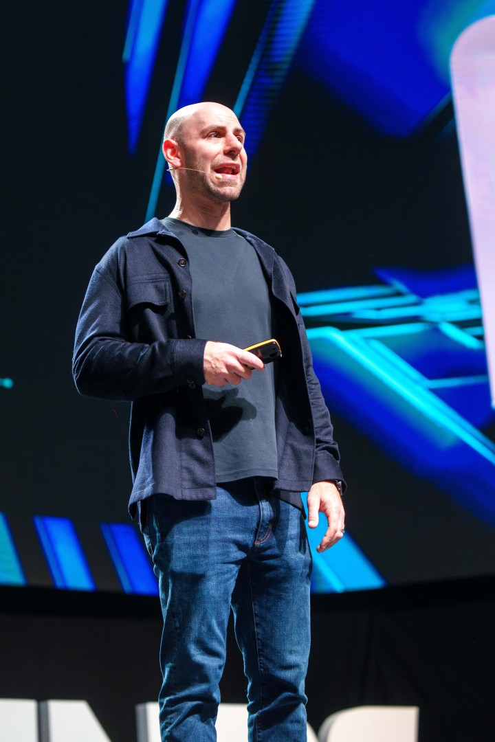 Adam Grant in Bucharest on September 24, 2024 (02590f546b)