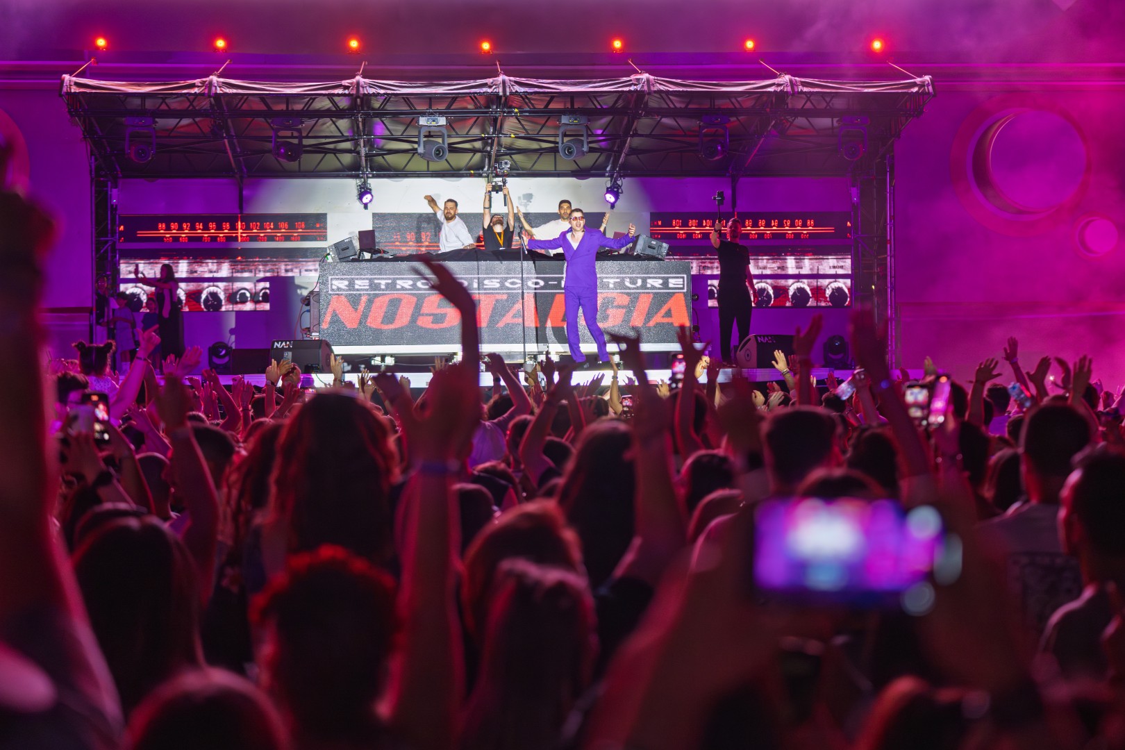 Akcent in Bucharest on June 29, 2025 (e7f78eaa0b)