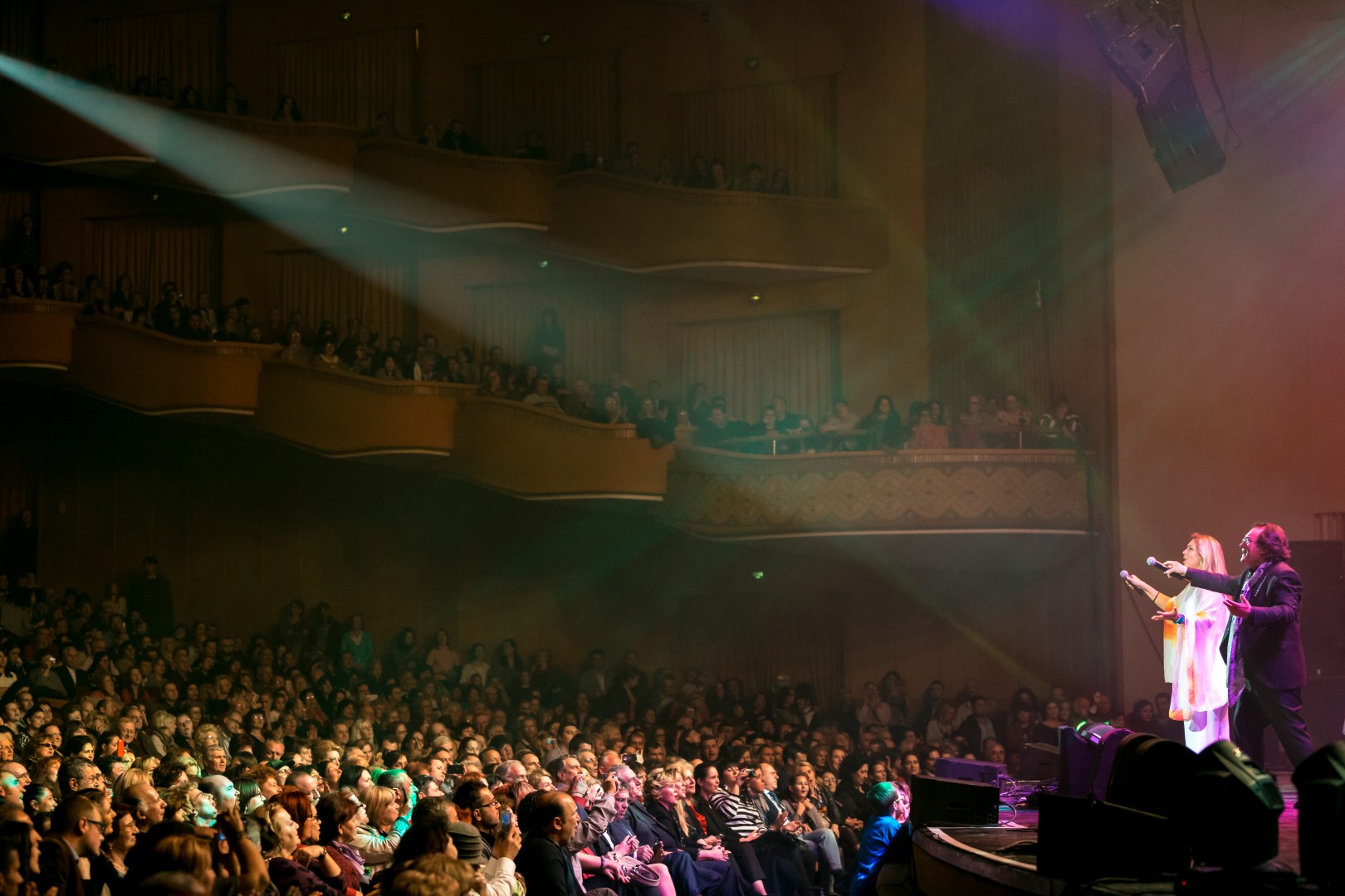 Al Bano & Romina Power at Sala Palatului in Bucharest on November 5, 2014 (7a3e0f6021)