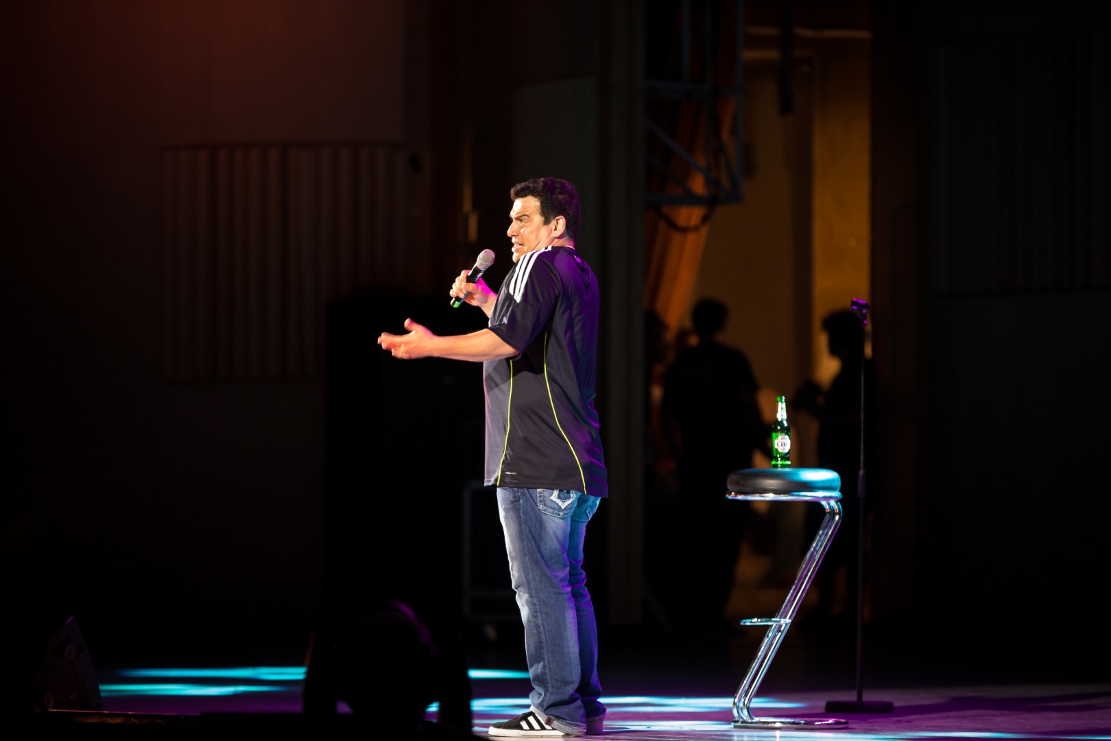 Carlos Mencia at Sala Palatului in Bucharest on September 27, 2014 (72f6165e38)