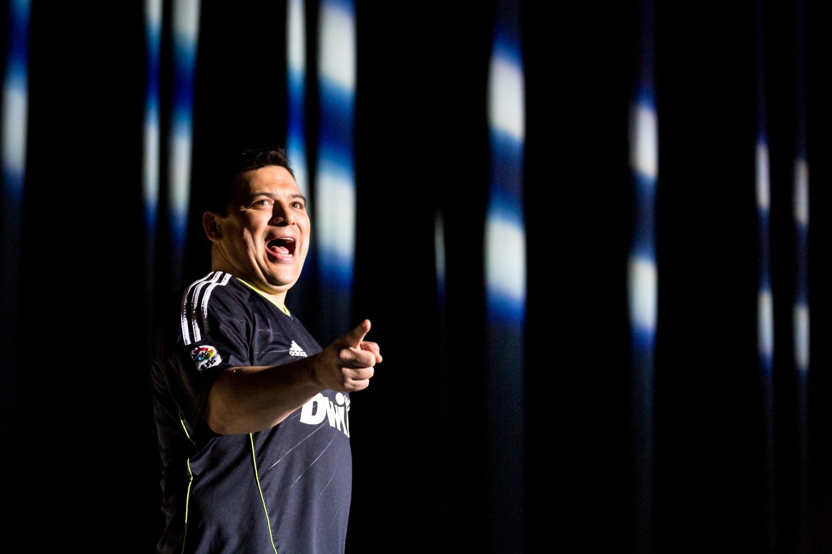 Carlos Mencia at Sala Palatului in Bucharest on September 27, 2014 (f0b87e8e35)