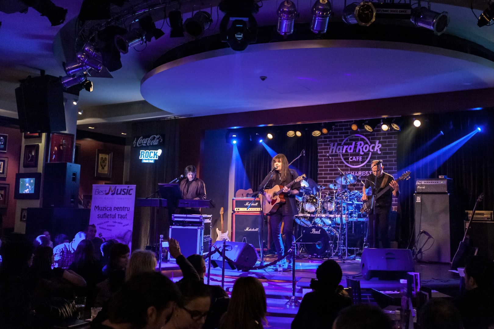 Celelalte Cuvinte at Hard Rock Cafe in Bucharest on December 15, 2013 (b1a16273d8)