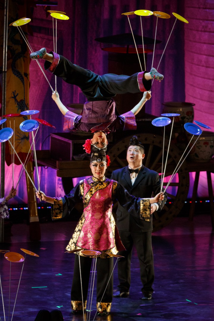 Chinese State Circus at Sala Palatului in Bucharest on March 10, 2016 (8e1e16bdc6)