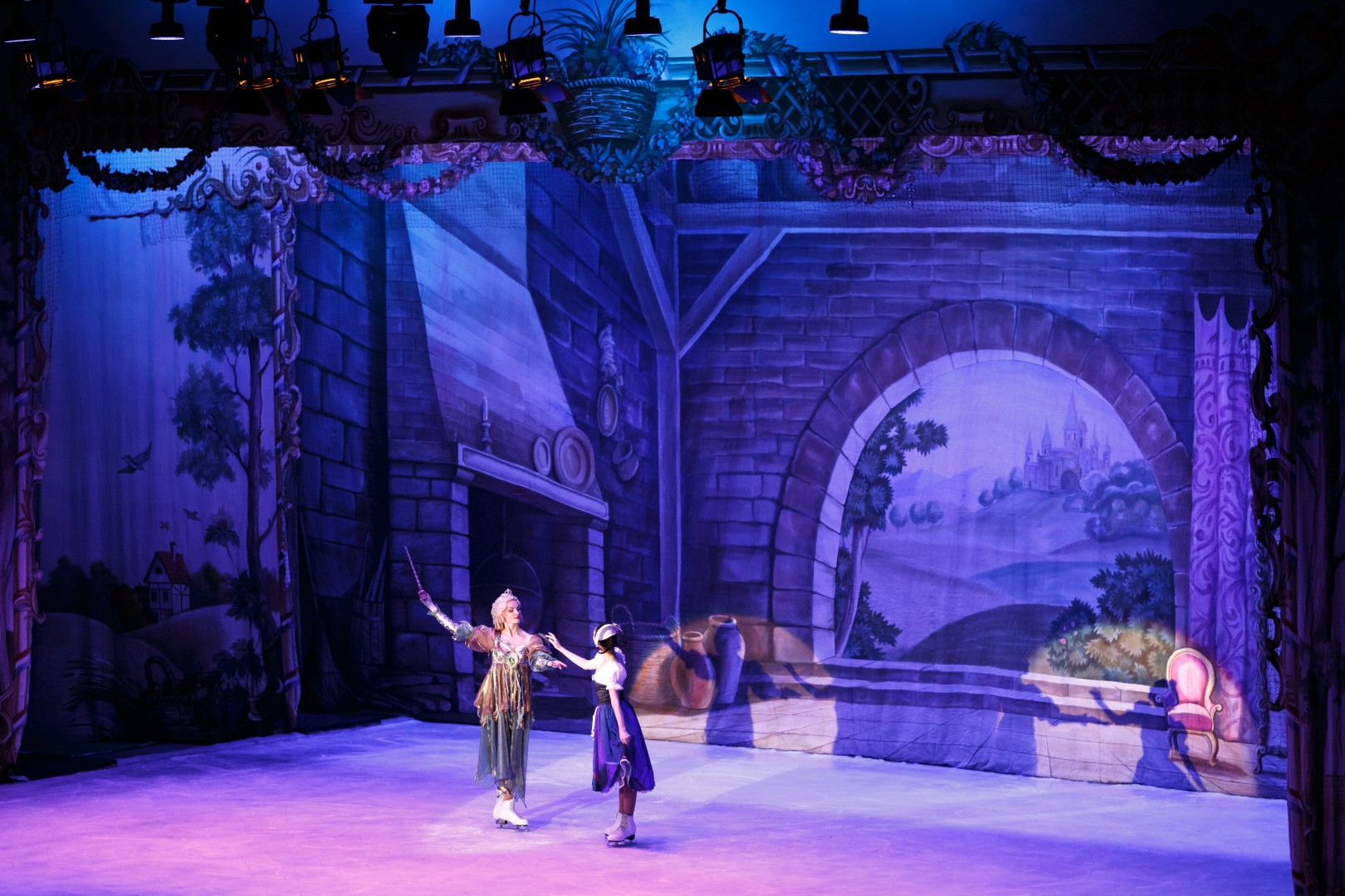 Cinderella On Ice at Sala Palatului in Bucharest on April 5, 2015 (b68d64e7e4)