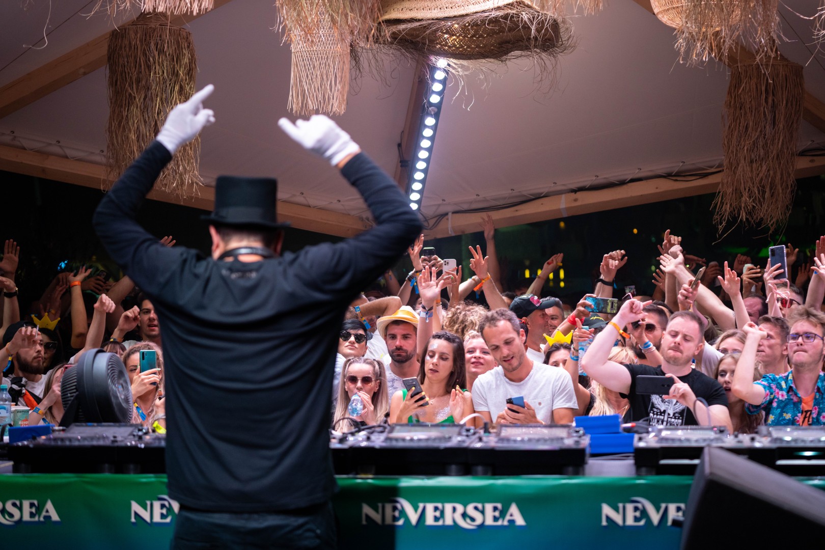 Claptone at Neversea Beach in Constanta on July 8, 2022 (0e470924cc)