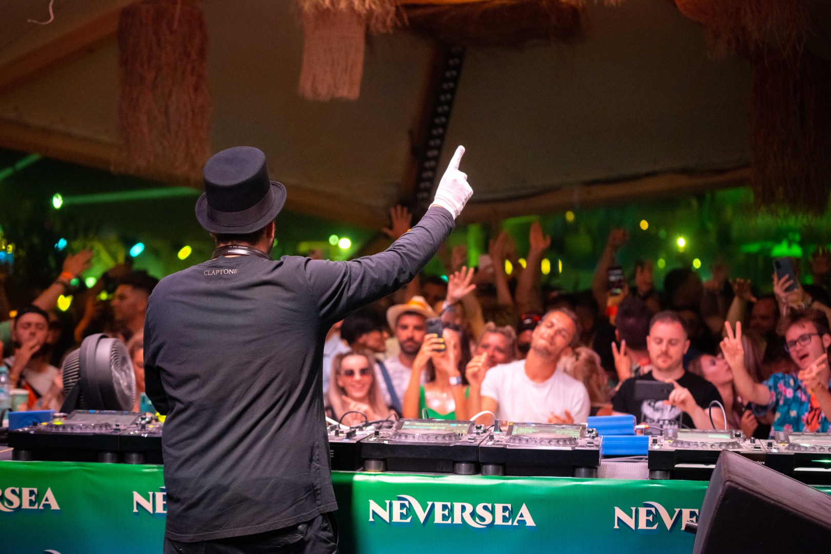 Claptone at Neversea Beach in Constanta on July 8, 2022 (4337d240c5)