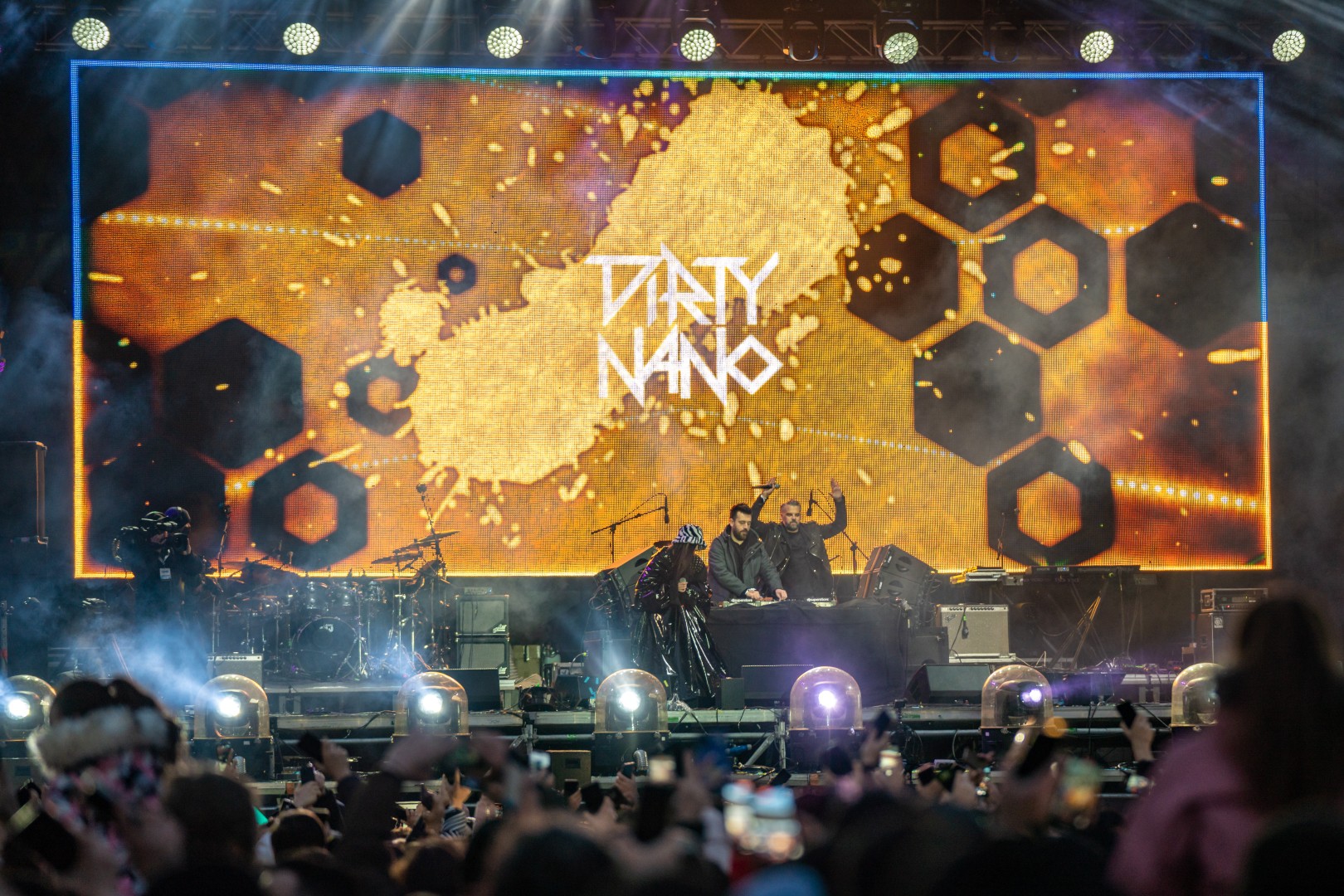 Dirty Nano at National Arena in Bucharest on March 12, 2022 (38492ea7e4)