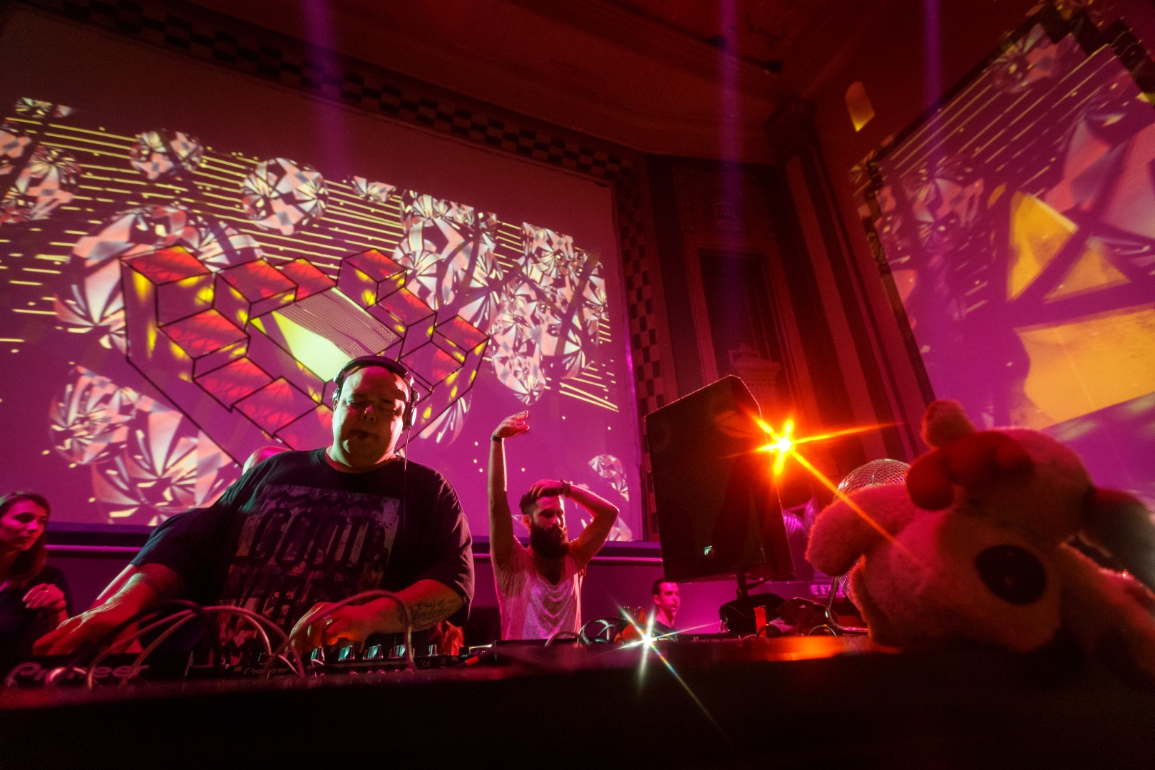 DJ Sneak at Kristal Club in Bucharest on May 29, 2016 (629925d5c1)