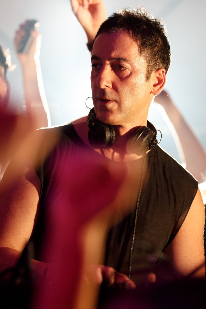 Dubfire at Kristal Club in Bucharest on October 4, 2015 (8b71abe724)