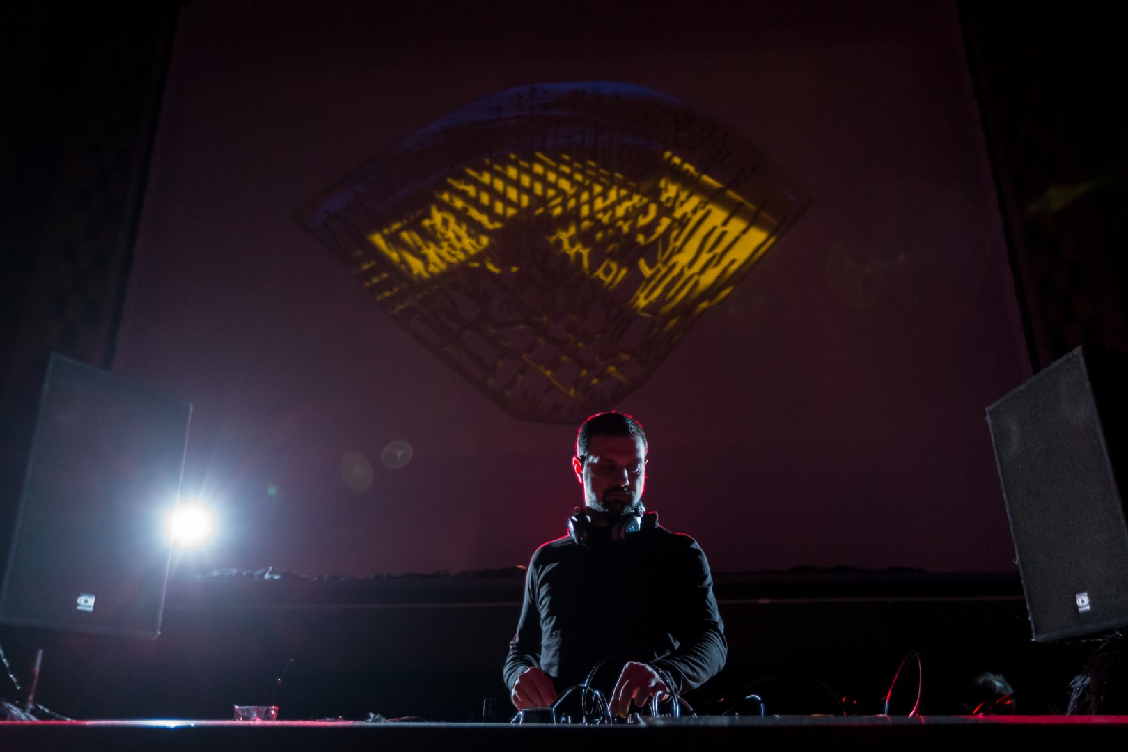 DuÈ›u at Kristal Club in Bucharest on January 14, 2017 (5d1cb0c736)