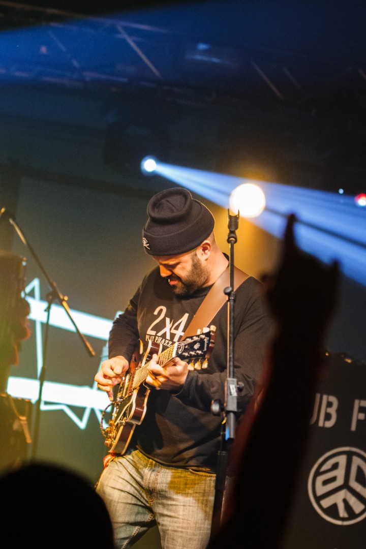 Electric Brother at Turbohalle in Bucharest on November 23, 2012 (fed3119353)