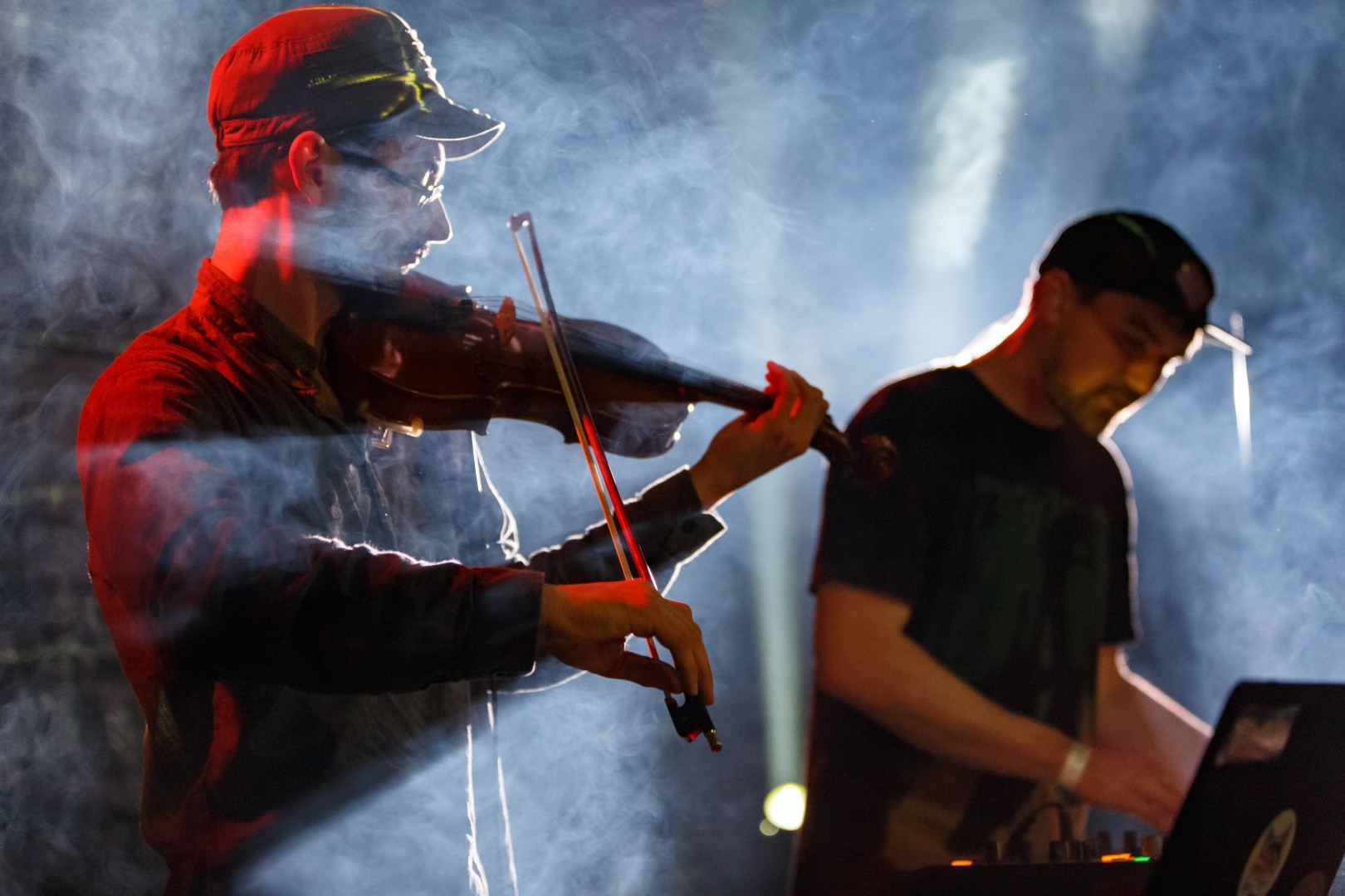 Emancipator at Control Club in Bucharest on March 2, 2016 (efebc2e03d)