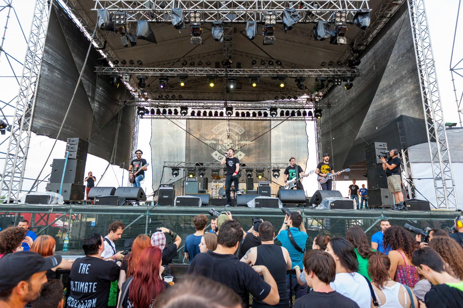Goodbye To Gravity at B'Estfest Park in Tunari on July 7, 2013 (d672d8660c)