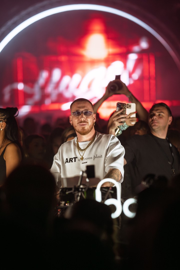 Hugel in Mamaia on May 2, 2025 (2e79a3e780)