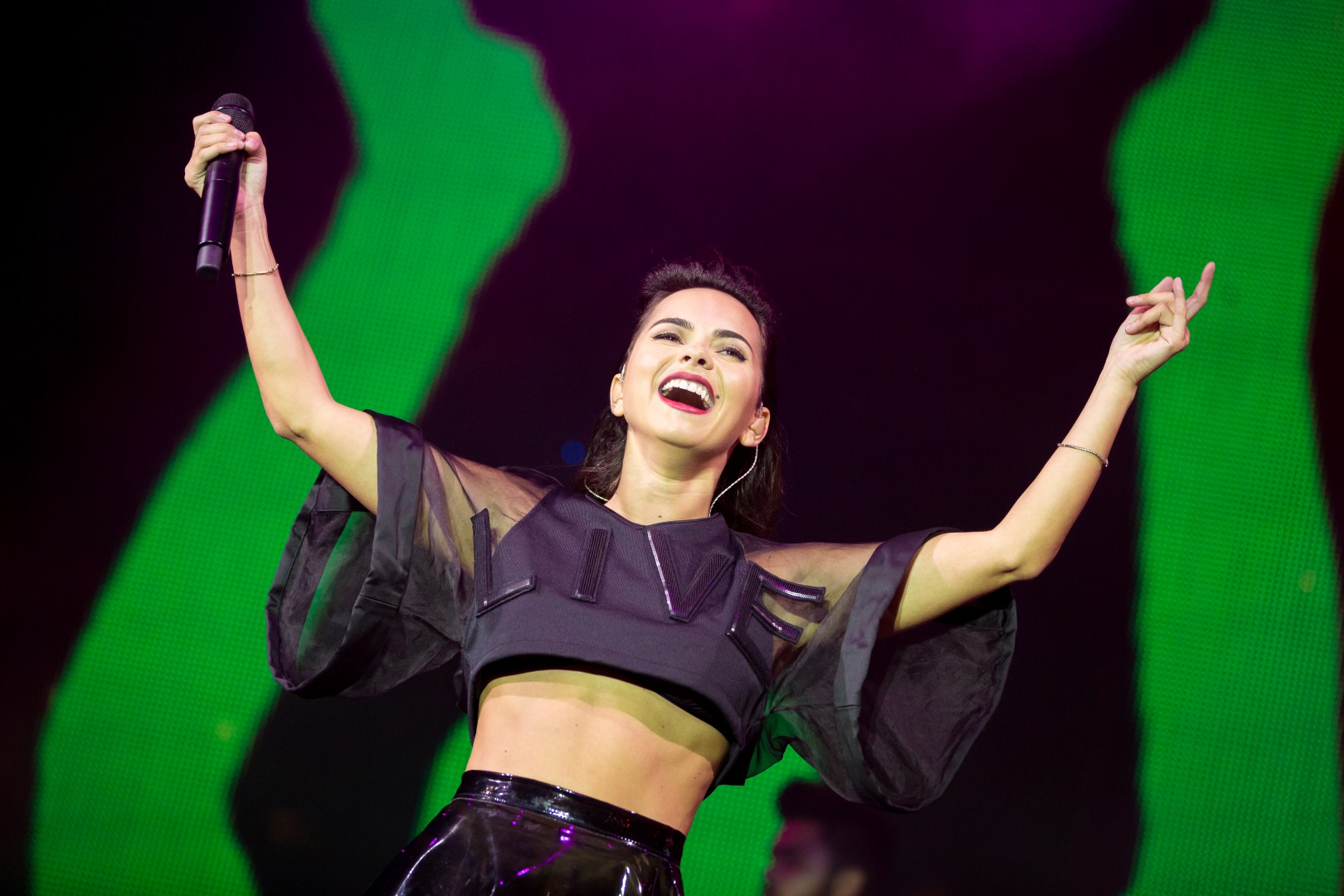 INNA at PiaÈ›a George Enescu in Bucharest on September 13, 2014 (e87c802b61)