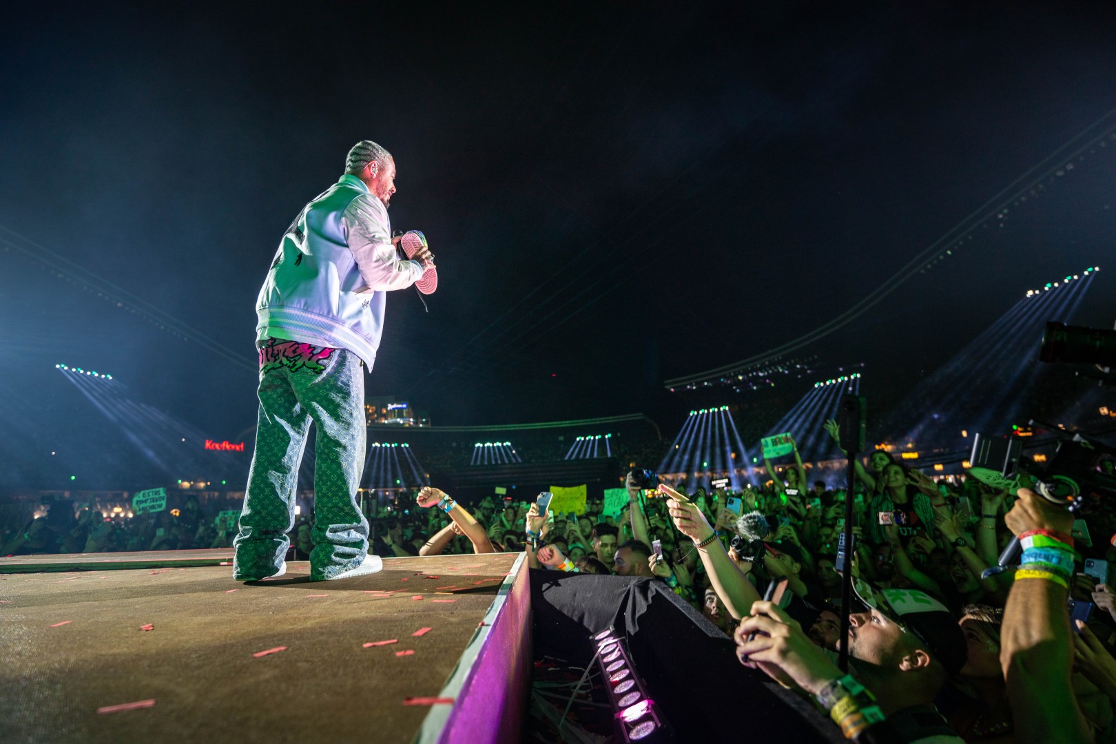 J Balvin at Cluj Arena in Cluj-Napoca on August 7, 2022 (f7ff111ae6)